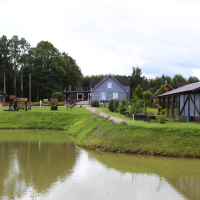 Lauku māja Ēmužas