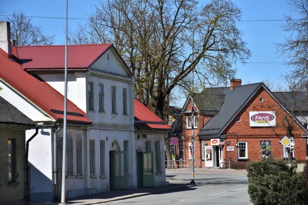 Pavasaris Talsu namu jumtos. Galerija