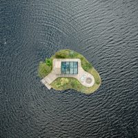 Peldošā sala Mordangas ezerā