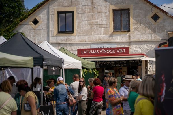 Vīna svētki Sabilē