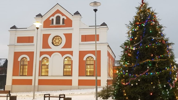 Sabile jauns Ziemassvētku laika festivāls "Sabiles stīgas"